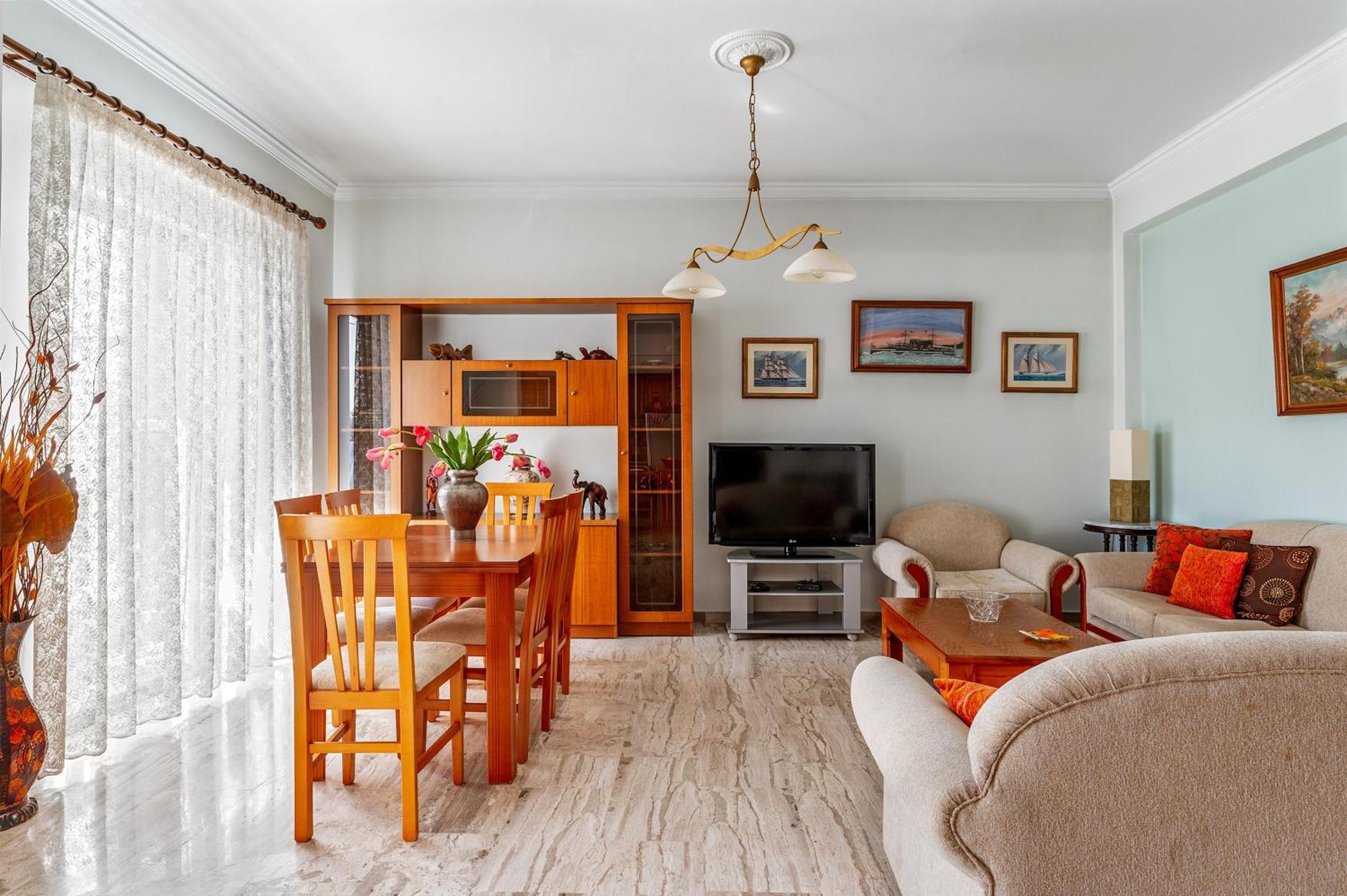 A The House Apartment *